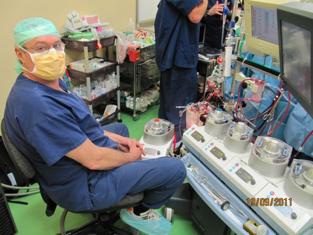 monitoring the heart lung machine in Tonga